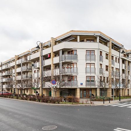 Ferienwohnung Superapart Wilanowska 7, "Pet-Friendly With Elevator & Parking" Warschau Exterior foto