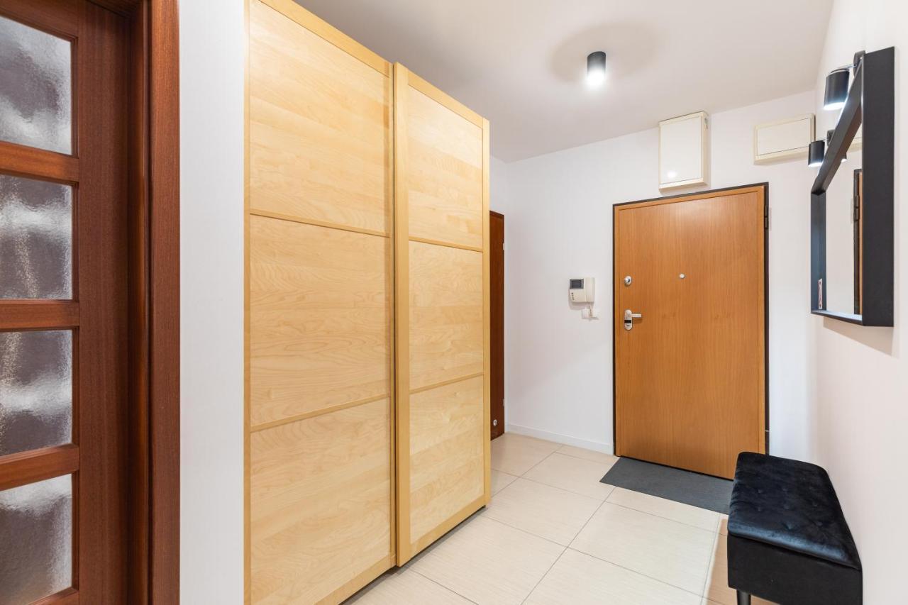 Ferienwohnung Superapart Wilanowska 7, "Pet-Friendly With Elevator & Parking" Warschau Exterior foto